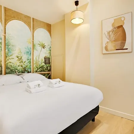 Апартаменты New And Bright 4 People Париж