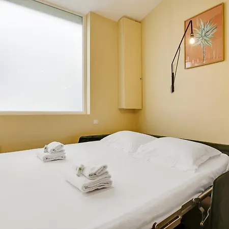 Апартаменты New And Bright 4 People